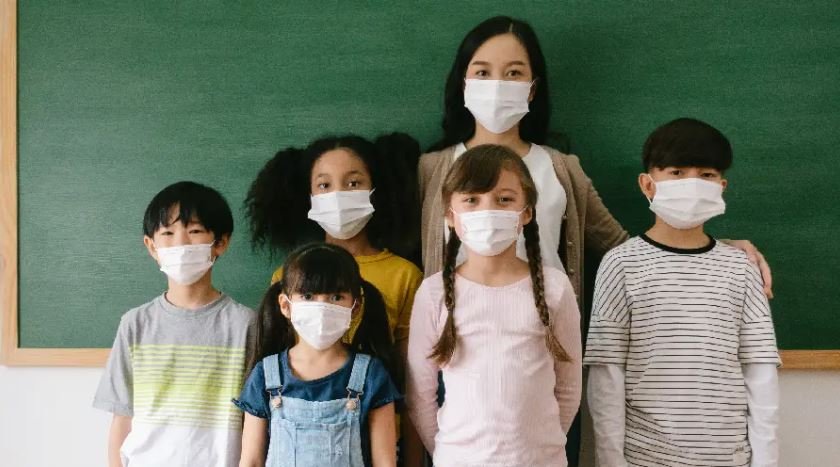 Imagem de Teste da realidade: vírus saiu de laboratório e máscaras foram inúteis