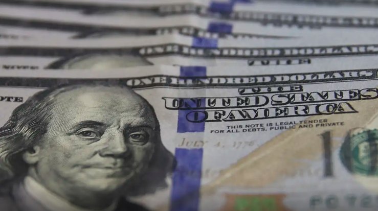 Imagem de Dólar cai para R$ 6,04 em expectativa com reunião do Copom