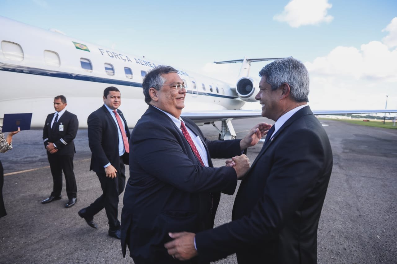 Imagem de Jerônimo recebe embaixador chinês para debater projetos e mais investimentos para a Bahia