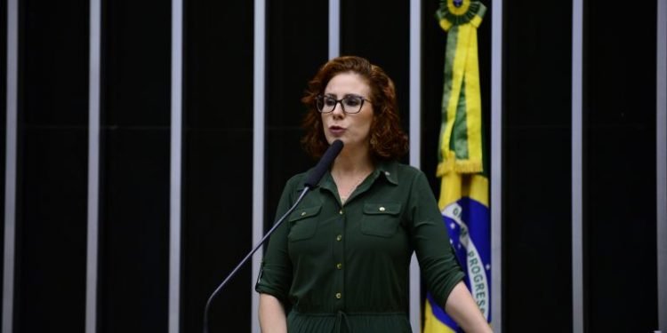 Imagem de Zambelli: ‘Estou à disposição de Alexandre de Moraes para conversar’