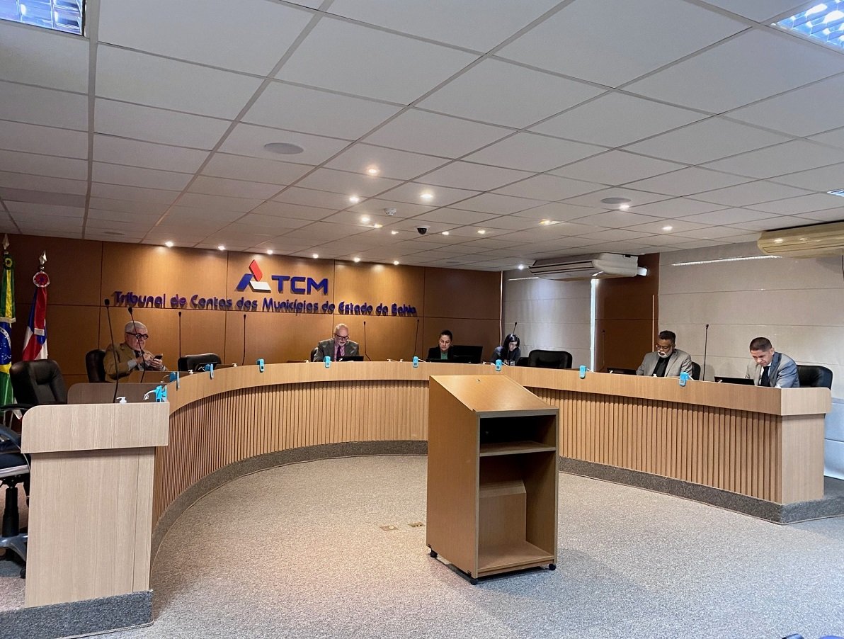 Imagem de TCM manda suspender contratos com artistas em Macaúbas