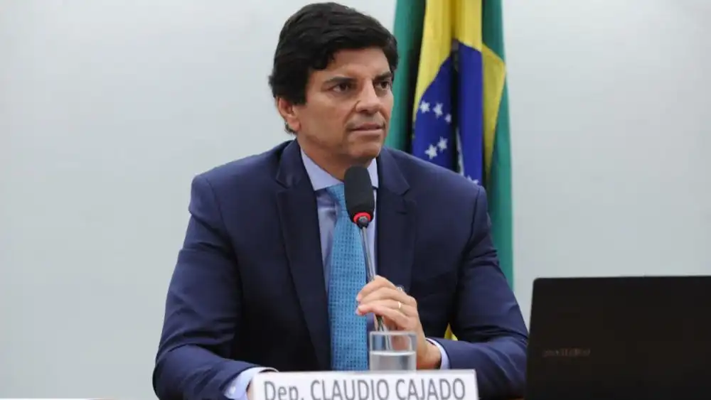 Imagem de Cajado bate o martelo, ignora acenos do governo e decide ficar no PP com Neto