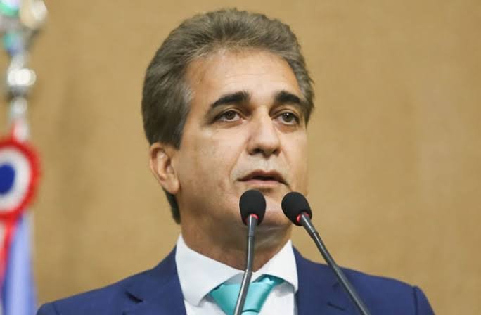 Imagem de Bruno Reis deveria agradecer a Jerônimo Rodrigues pelos investimentos em Salvador,  afirma Robinson Almeida