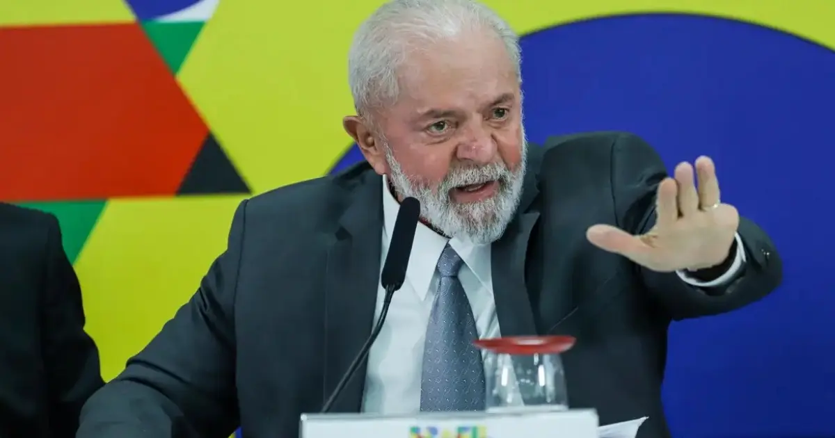 Imagem de Lula promulga acordo Mercosul-União Europeia e diz que pacto foi firmado com “ferro, suor e sangue”