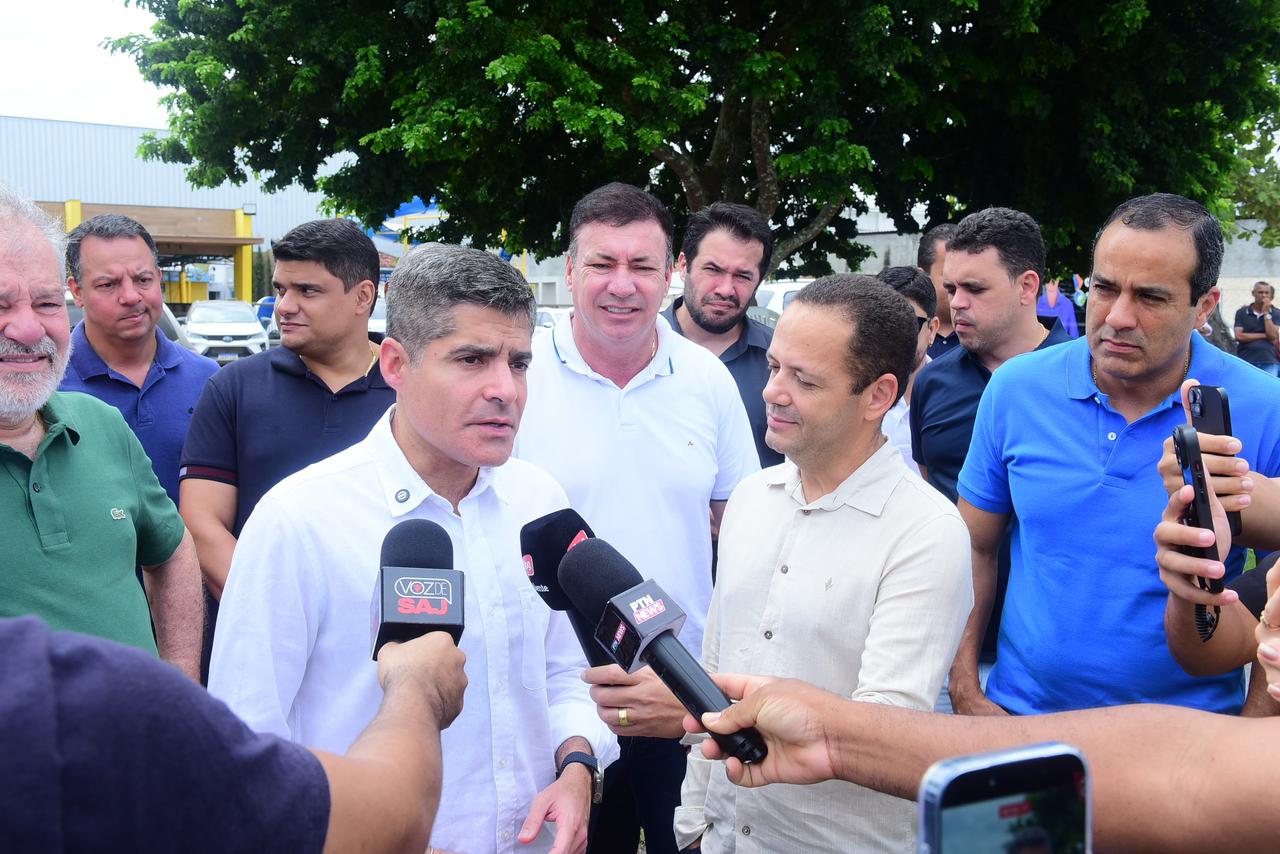 Imagem de “Bandido é bandido, e a polícia tem que combater bandido”, diz ACM Neto em Valença