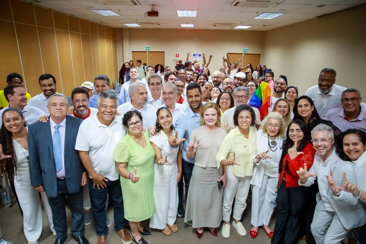 Imagem de "Queremos justiça tributária, justiça social e nós vamos lutar por isso", afirma Gleisi Hoffmann em visita à Bahia