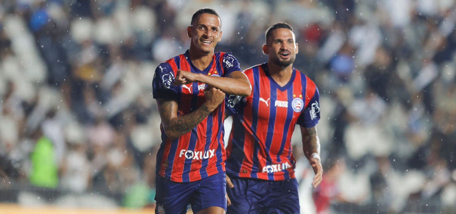 Imagem de Bahia supera o Vasco, conquista segunda vitória fora de casa e dorme na vice-liderança