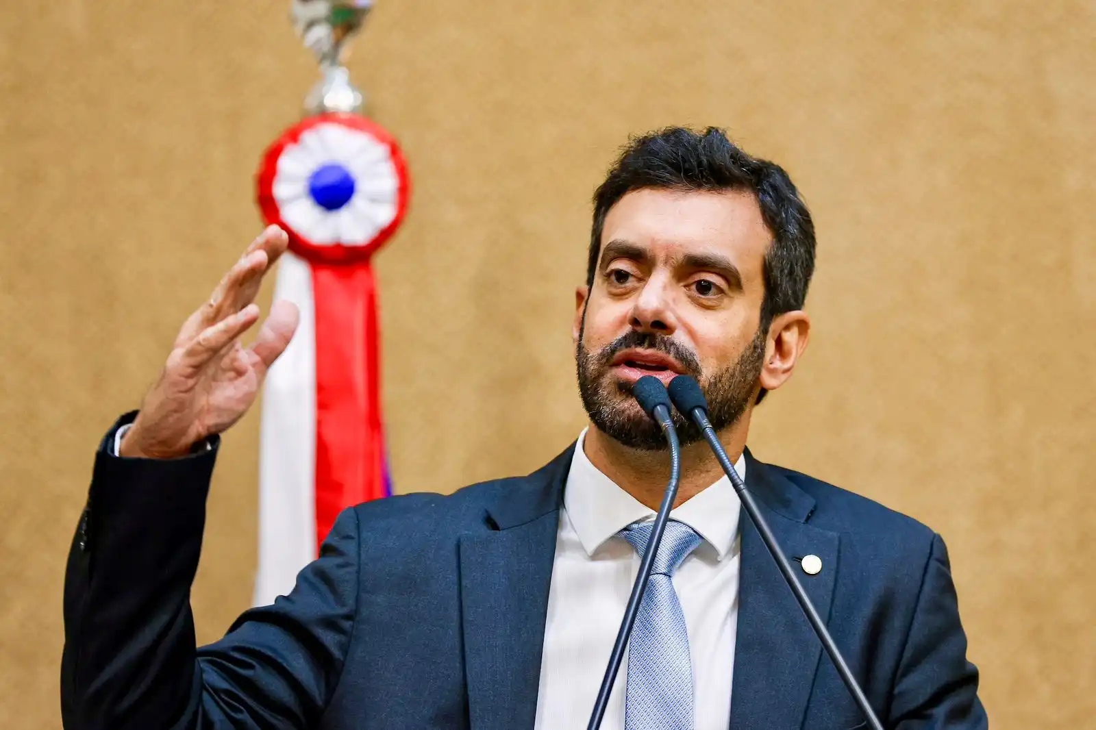 Imagem de “É absurdo o volume de empréstimos do governo”, diz Tiago Correia após o 21º pedido feito por Jerônimo