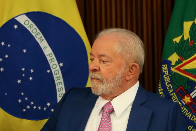 Imagem de Lula diz que ministro que fizer ‘coisa errada’ será demitido, mas não menciona caso Daniela Carneiro