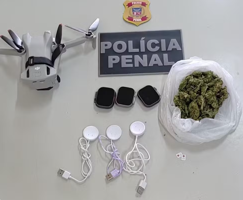 Imagem de Drone é apreendido ao tentar levar smartwatches, chips e drogas para presídio em Salvador