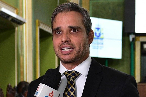 Imagem de Vereador Alberto Braga propõe criação de comissão para debater segurança pública em Salvador