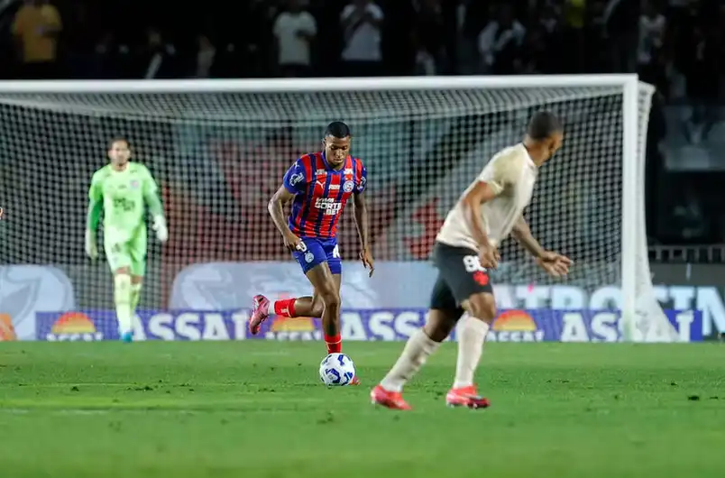 Imagem de Vasco vira para cima do Bahia e volta a vencer em São Januário