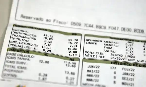 Imagem de Conta de luz fica mais cara na Bahia após reajuste aprovado pela Aneel