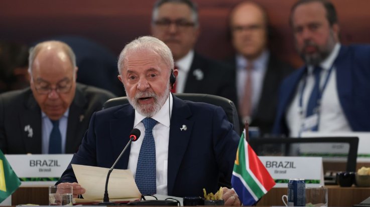 Imagem de Após Trump defender Bolsonaro, Lula diz que ‘ninguém está acima da lei’ e destaca soberania do Brasil