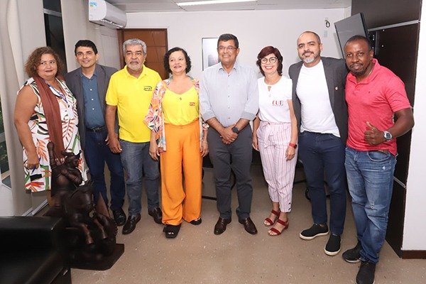 Imagem de Bahia sem Fome: Centrais sindicais vão arrecadar alimentos na festa do Dia do Trabalhador