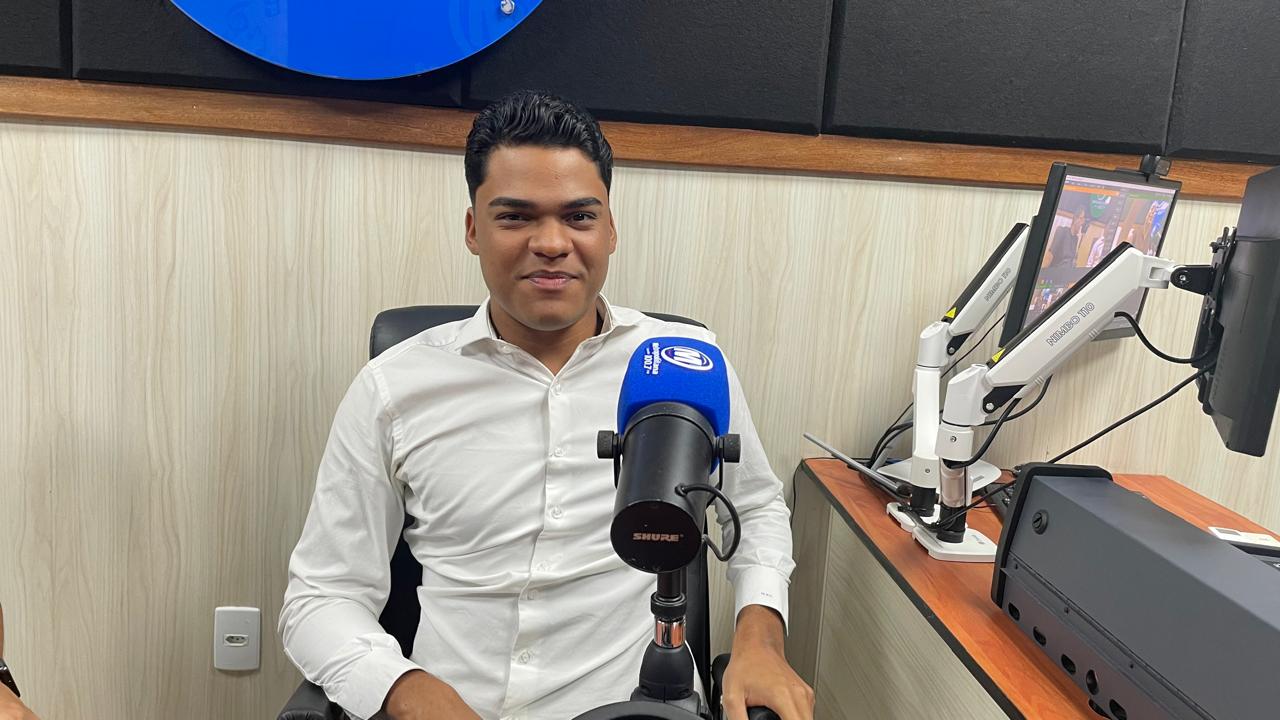 Imagem de Sandro Filho revela bastidores de expulsão do MBL e descarta apoiar Renan Santos para presidente