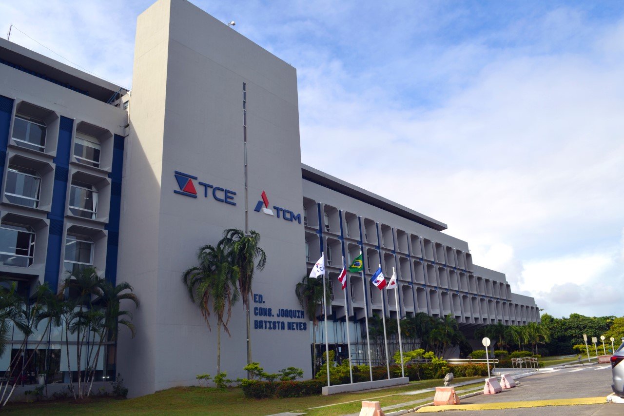 Imagem de TCE e TCM vão leiloar 22 veículos usados nesta terça-feira