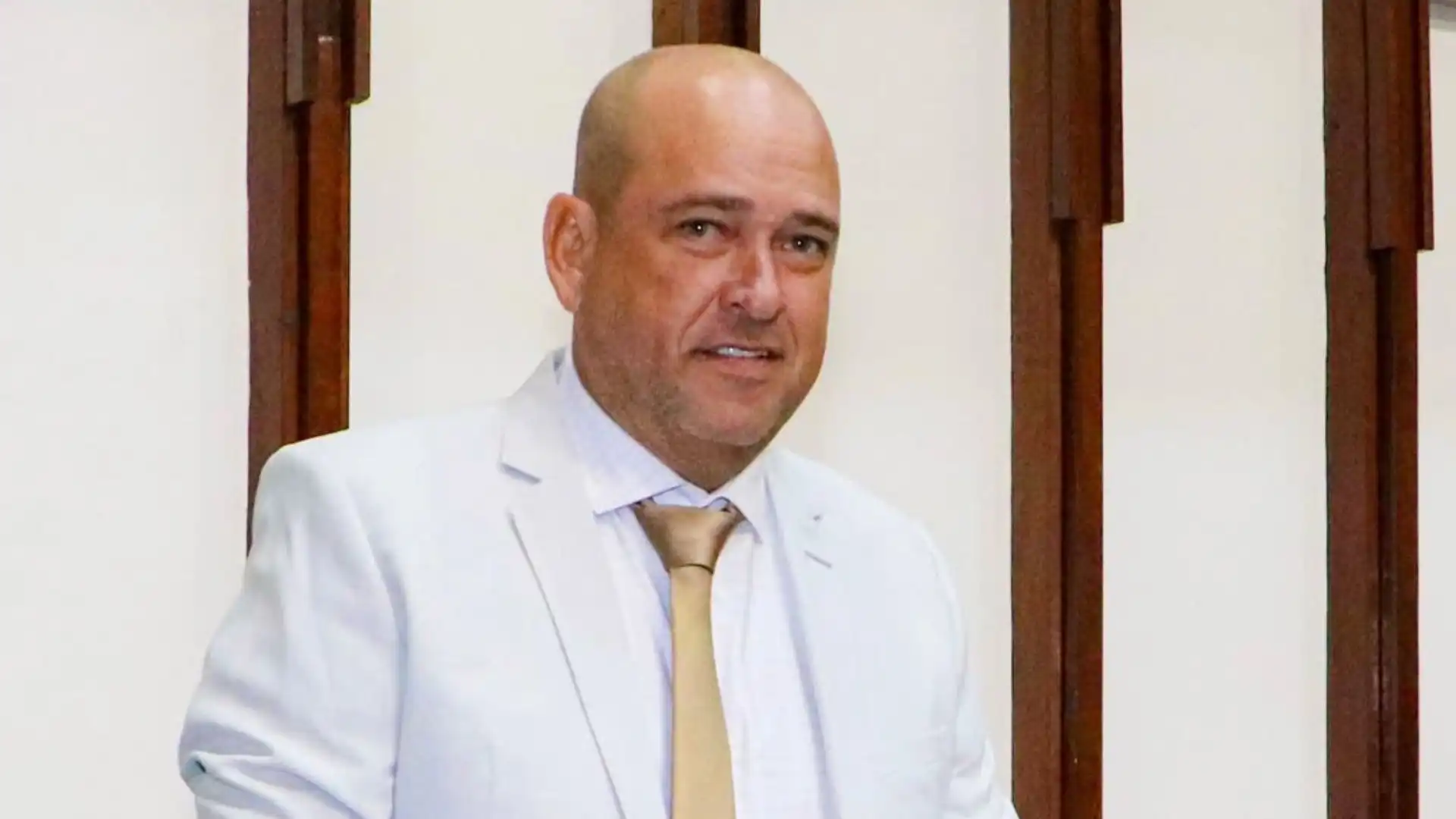Imagem de Deputado Binho Galinha é condenado a mais de 36 anos de prisão por crimes ligados ao Estatuto do Desarmamento