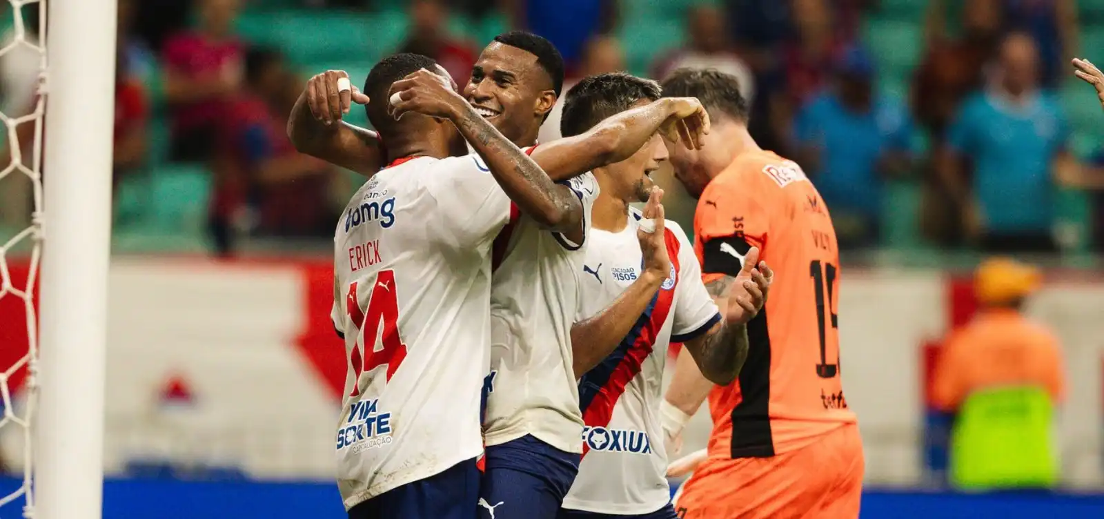 Imagem de Bahia domina o Bragantino, vence na Fonte Nova e segue invicto no Brasileirão