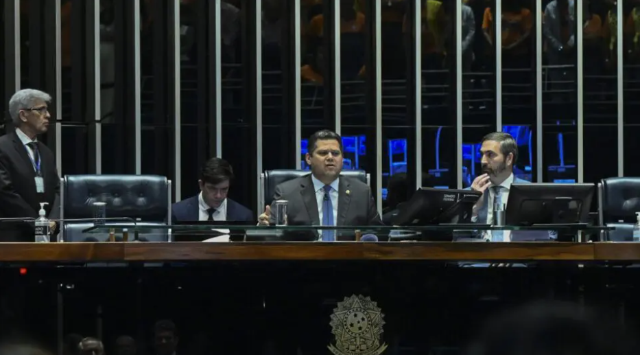 Imagem de Senado impõe derrota ao governo Lula e aprova “pauta-bomba” por unanimidade