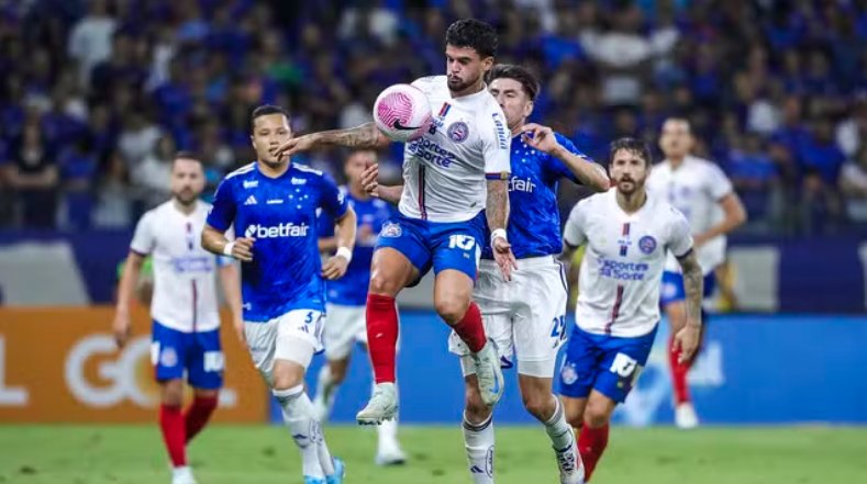 Imagem de Cruzeiro sai na frente, mas Bahia consegue empate e dorme no G-6 do Brasileirão