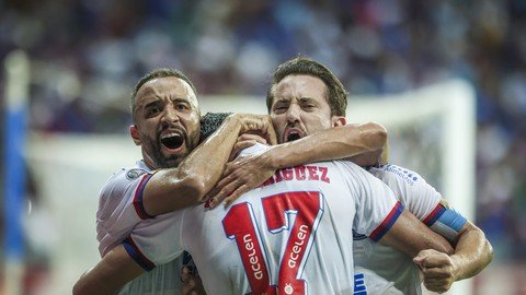 Imagem de Bahia não dá chances ao The Strongest e avança de fase na Libertadores