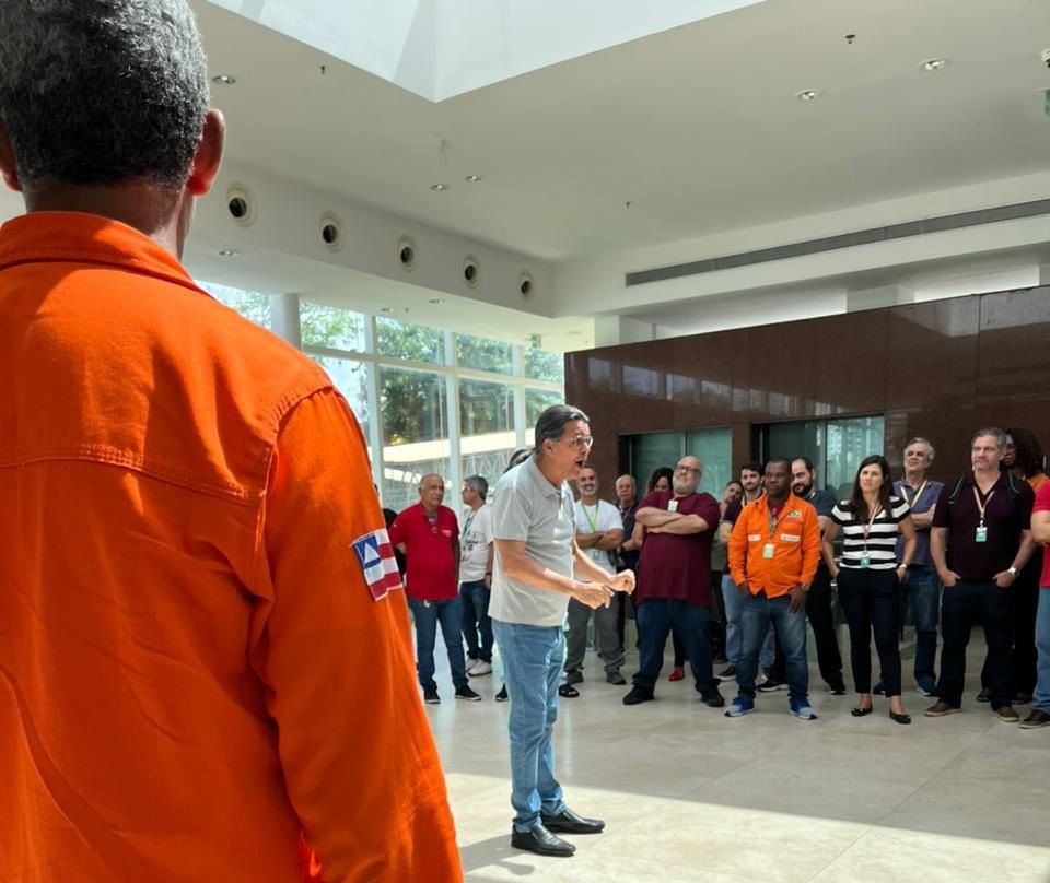 Imagem de Trabalhadores da Petrobrás protestam contra mudanças no teletrabalho