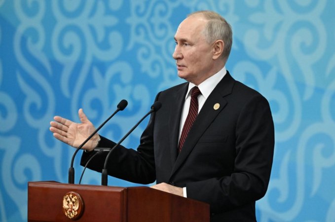 Imagem de Putin recebe críticas após visita de autoridades do Hamas à Rússia