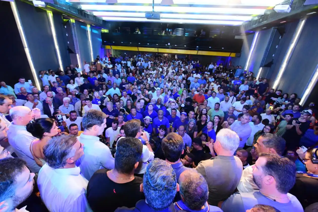 Imagem de João Santana aposta em 'sentimento de mudança' para derrotar PT após 20 anos na Bahia