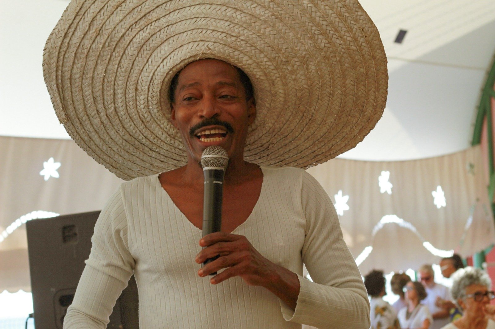 Imagem de Cantor João Gonzaga homenageia o Recôncavo baiano no Culinária Musical