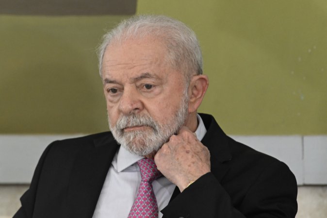 Imagem de Governo Lula projeta estouro da meta de inflação e desaceleração econômica em 2023