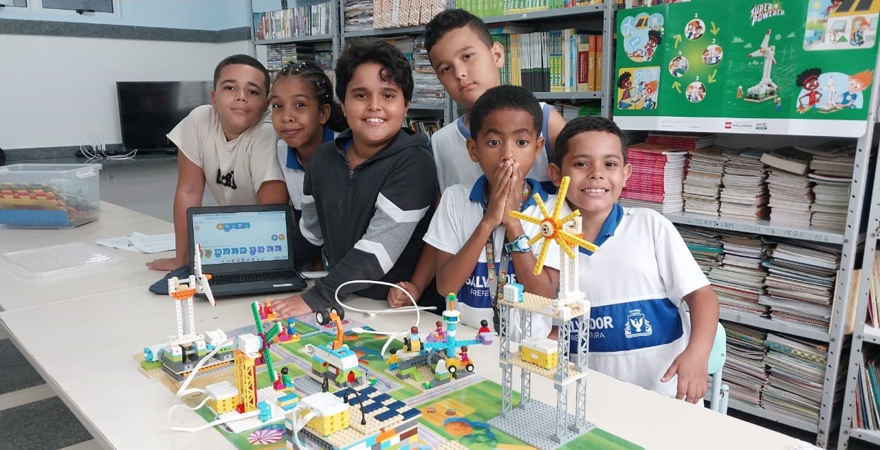 Imagem de Alunos de Escola Municipal no Lobato se classificam para 2ª etapa de competição de Robótica em Curitiba