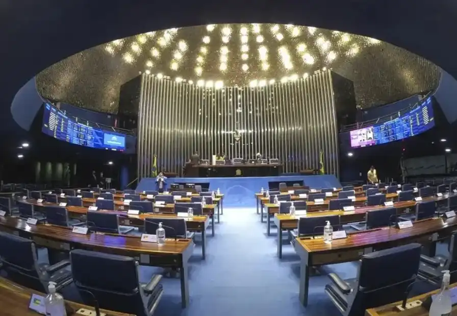 Imagem de Veja como votaram os senadores da Bahia em PL que beneficia Bolsonaro