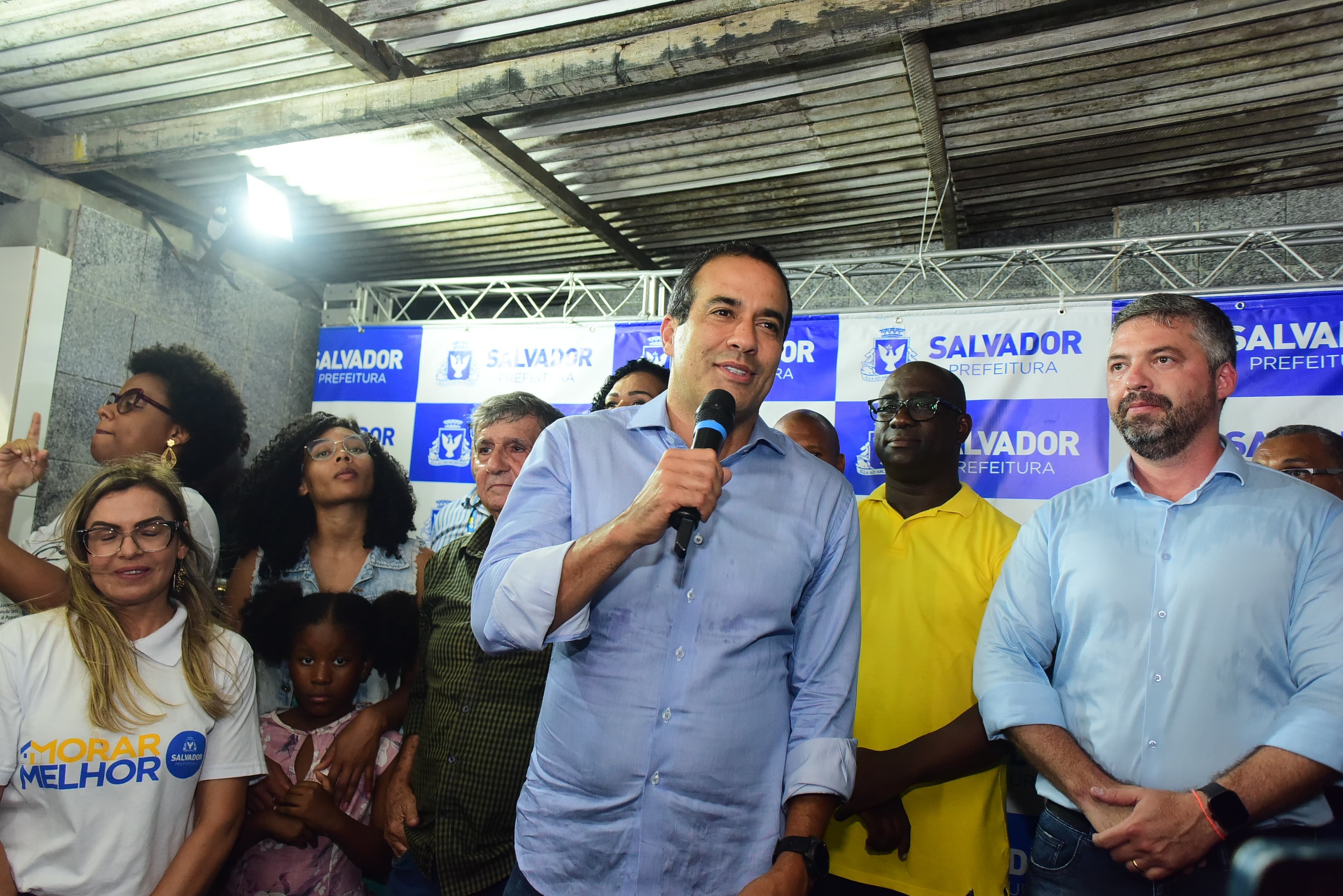 Imagem de Programa Morar Melhor chega pela primeira vez ao Garcia e entrega 97 casas reformadas