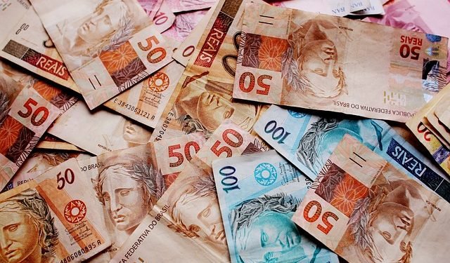 Imagem de Governo Lula anuncia novo bloqueio de R$ 1,1 bilhão no Orçamento