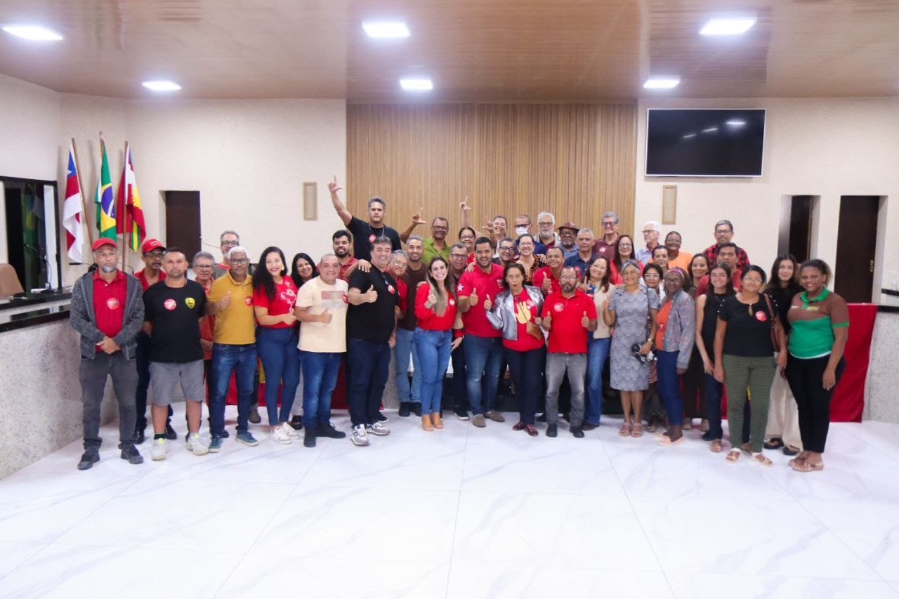 Imagem de Tassio Brito se reúne com lideranças e Movimentos Sociais, em Senhor do Bonfim, para discutir estratégias de fortalecimento do PT