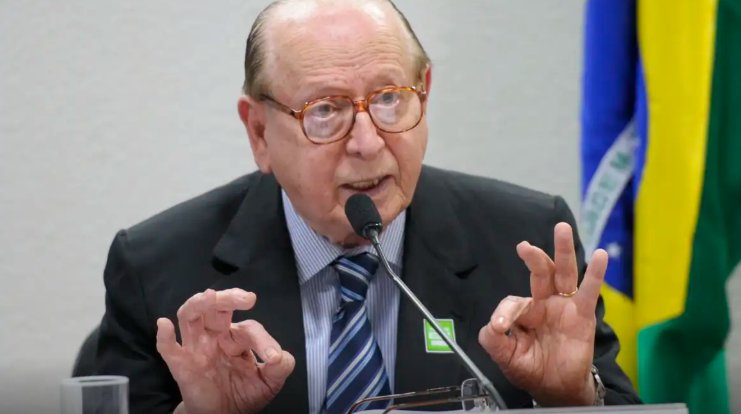 Imagem de Morre no Rio, aos 97 anos, o escritor e gramático Evanildo Bechara