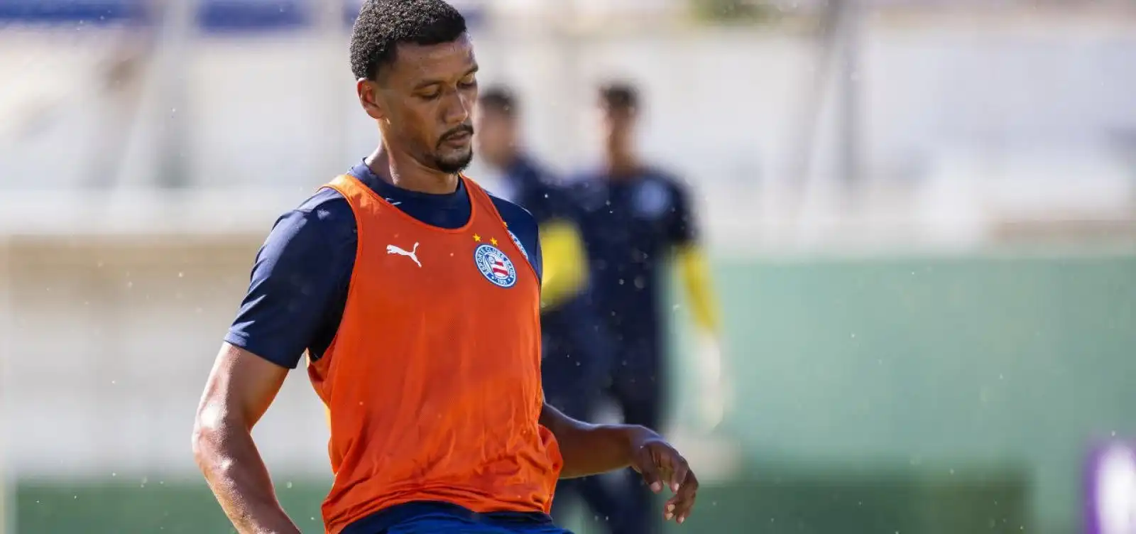 Imagem de Bahia oficializa venda de Rezende para clube da China e encerra ciclo do volante no clube