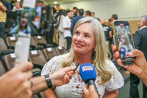 Imagem de Deputada Ivana Bastos é internada na UTI com quadro de colite