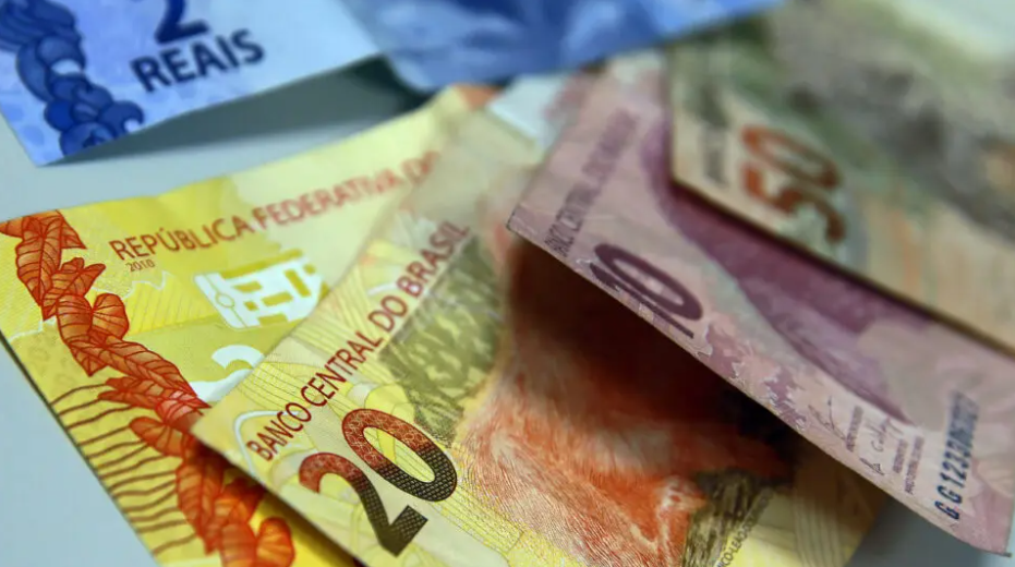 Imagem de Governo confirma reajuste de 6,79% do salário mínimo para 2026; confira valor