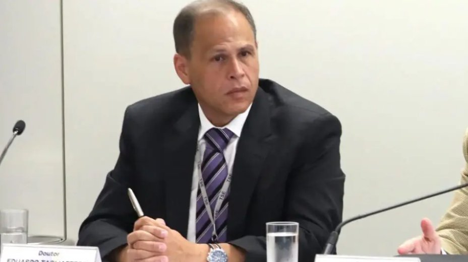 Imagem de Ex-assessor de Moraes defende Eduardo e promete revelações sobre ministro