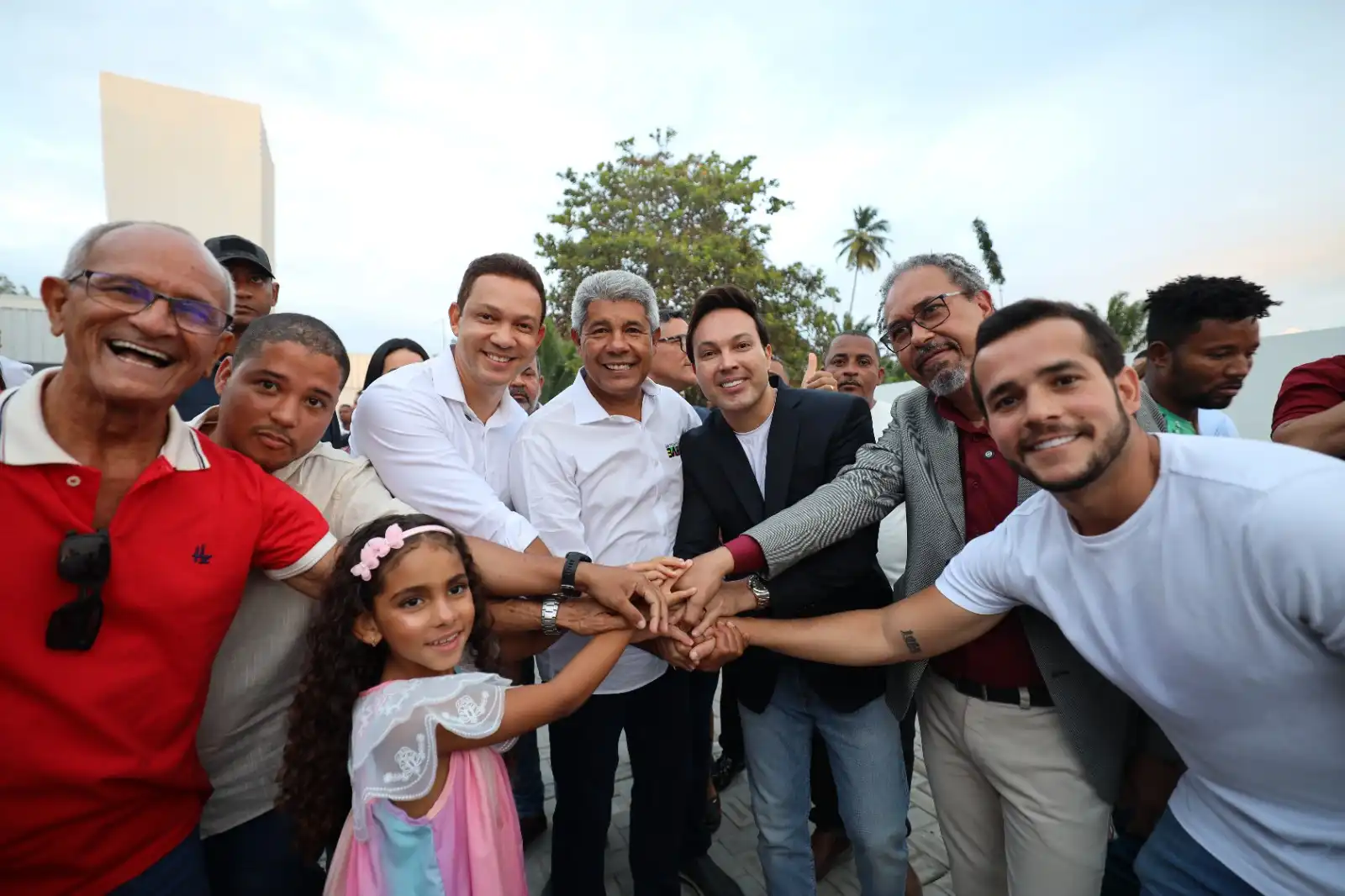 Imagem de Grupo político de Vera Cruz sai em defesa de Jerônimo e rebate críticas de ACM Neto sobre ponte Salvador - Itaparica