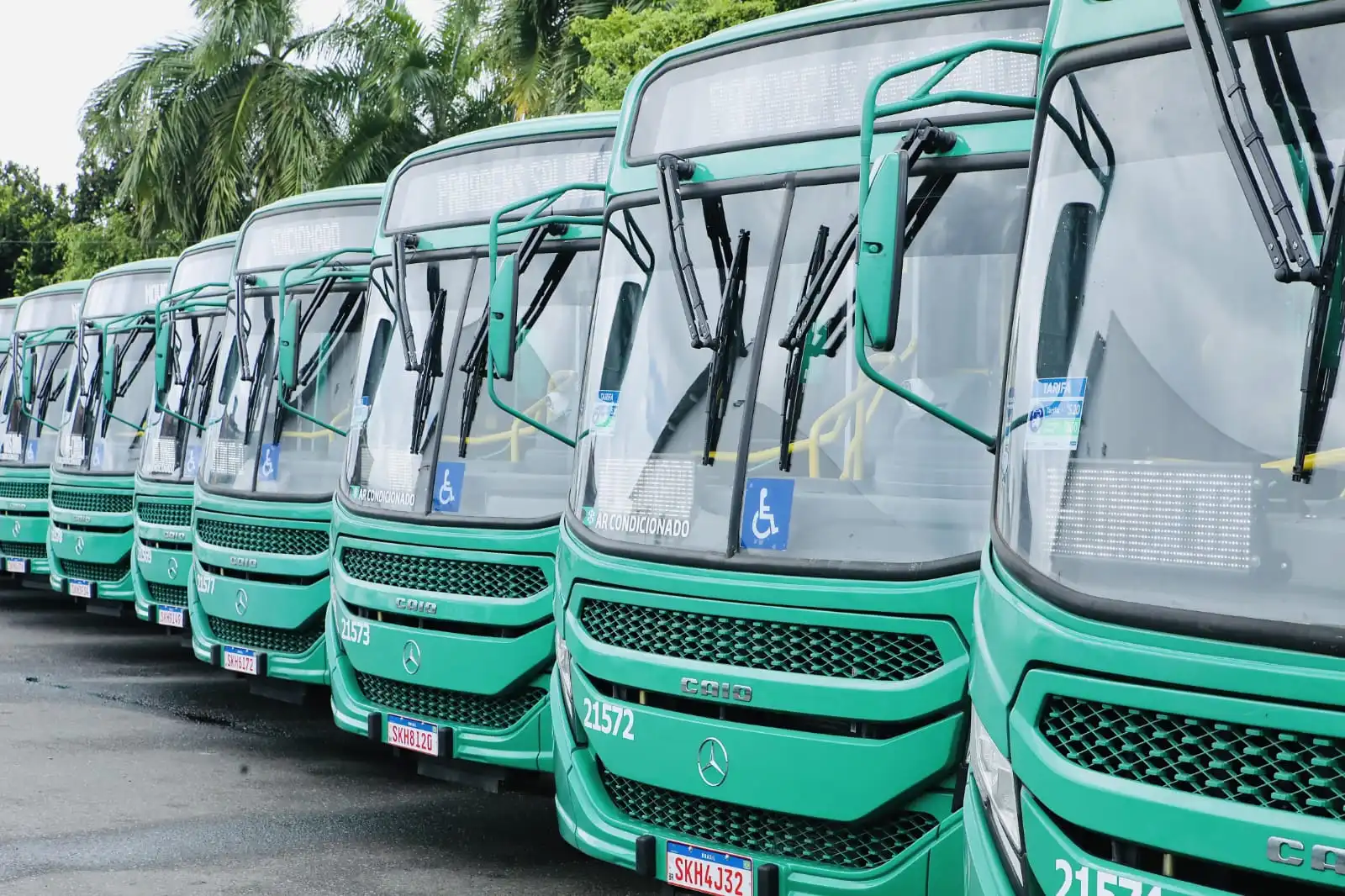 Imagem de Prefeitura firma contrato para compra de 300 novos ônibus na maior aquisição de veículos da história de Salvador