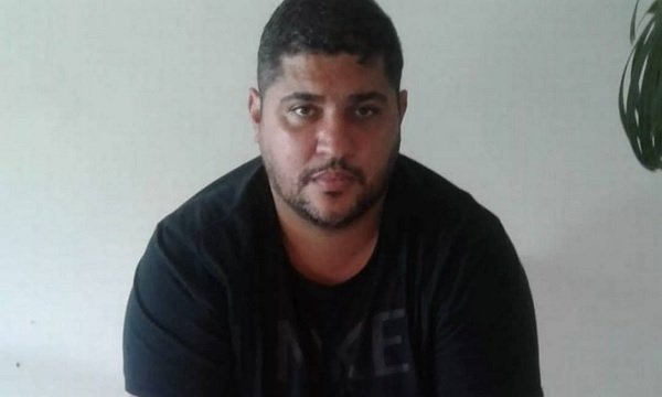 Imagem de Polícia devolve helicóptero de chefe do PCC