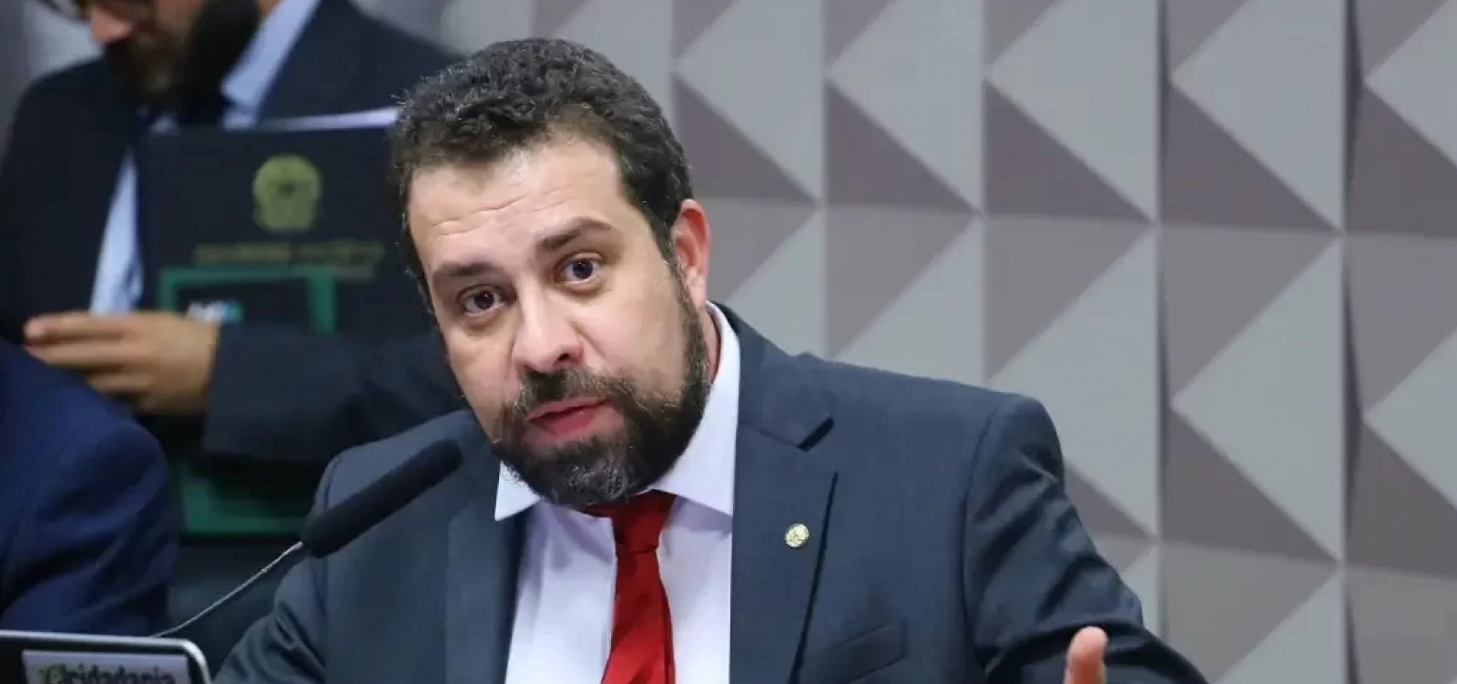 Imagem de Fim da escala 6×1 pode ser aprovado neste semestre”, diz Boulos