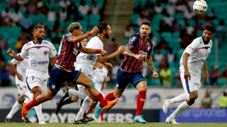 Imagem de Com dois de Everaldo, Bahia vira sobre o Bahia de Feira e garante classificação