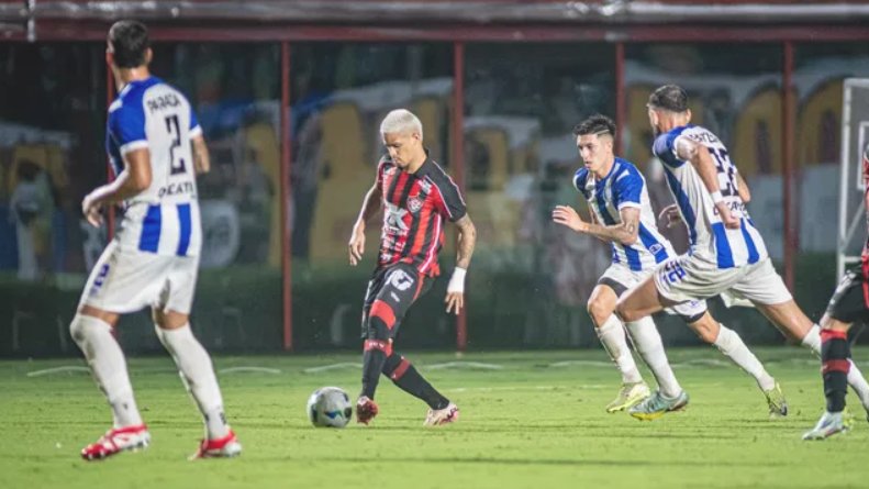Imagem de Vitória joga mal, perde para o Cerro Largo e se complica na Sul-Americana