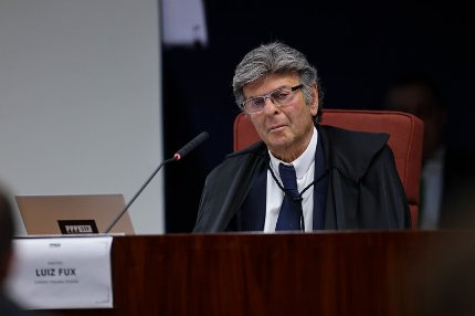 Imagem de Fux vota contra restrições a Bolsonaro e diz que faltam provas novas para justificar medidas