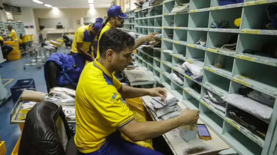 Imagem de Em crise, Correios preveem 15 mil demissões até 2027 no PDV