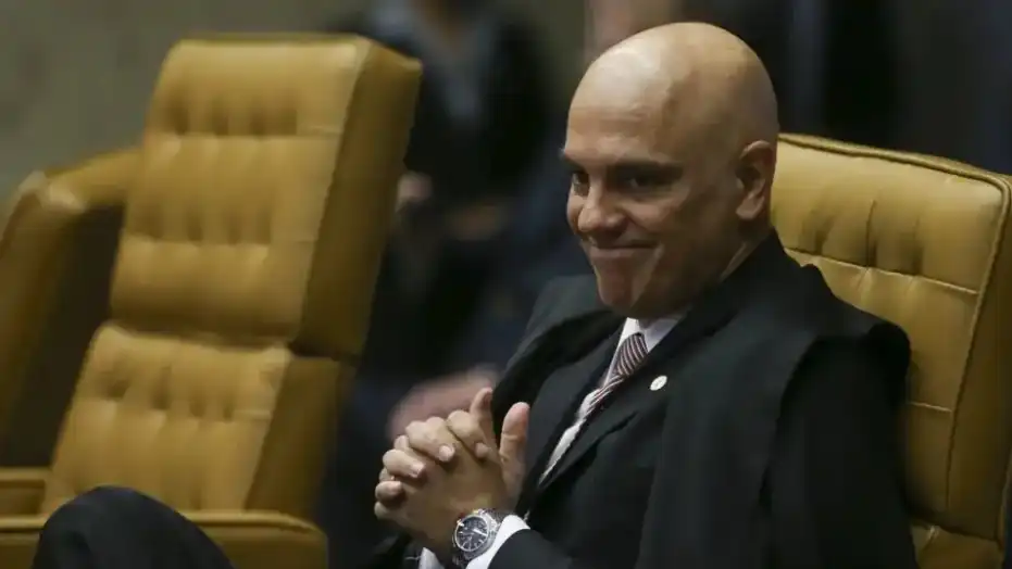 Imagem de Oposição pede impeachment de Moraes